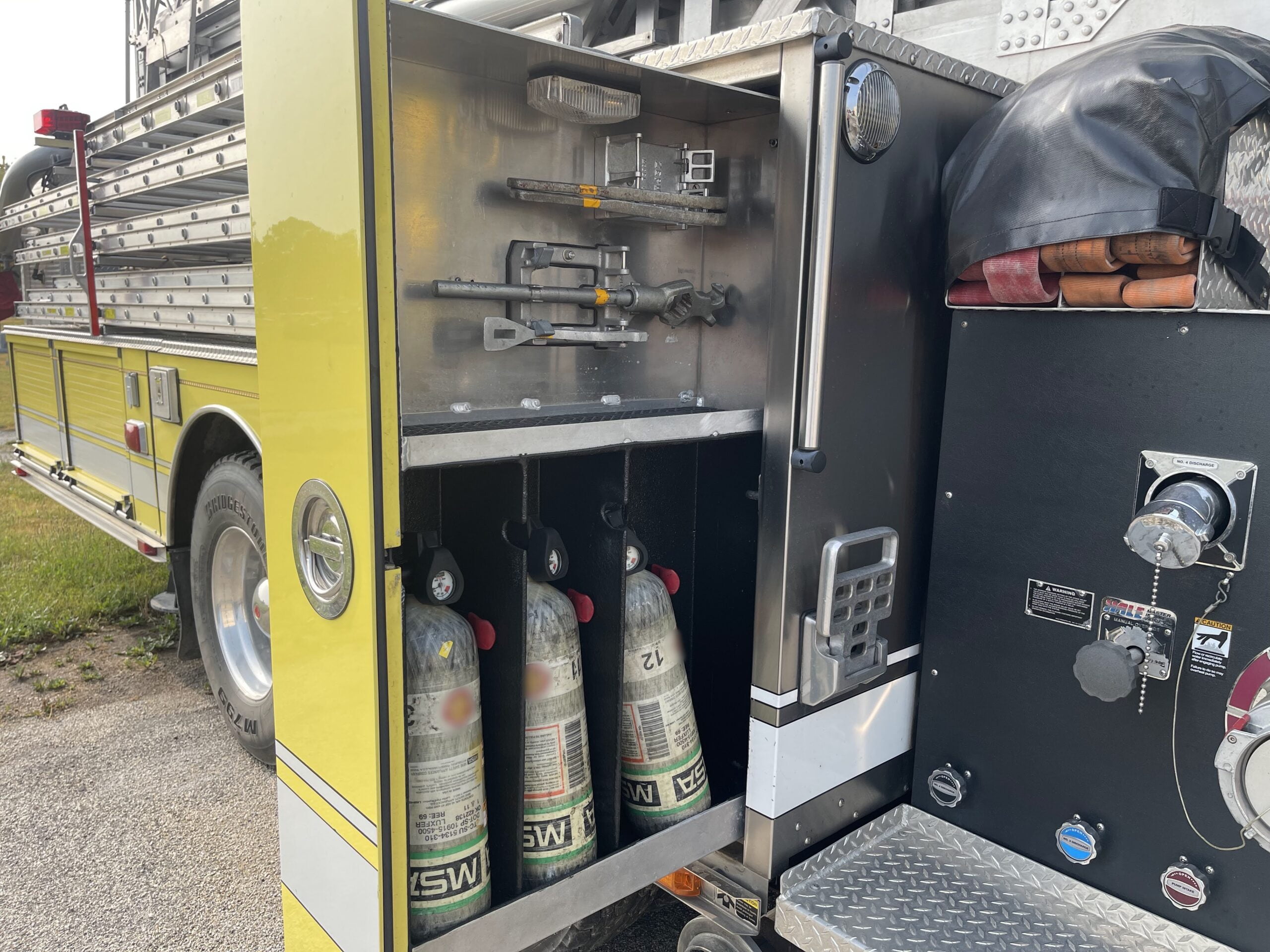 2004 Sutphen 110′ Platform #716296