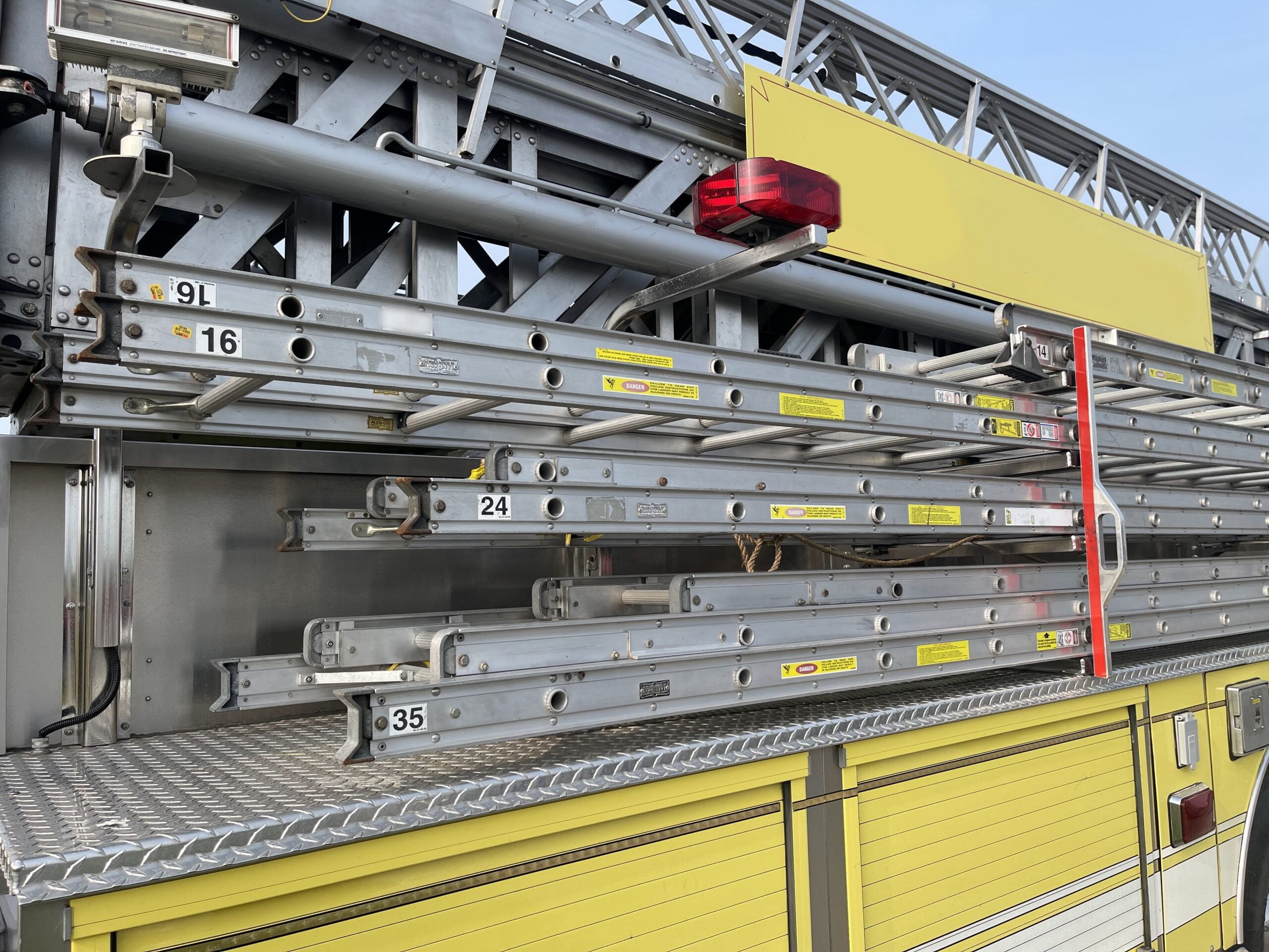 2004 Sutphen 110′ Platform #716296