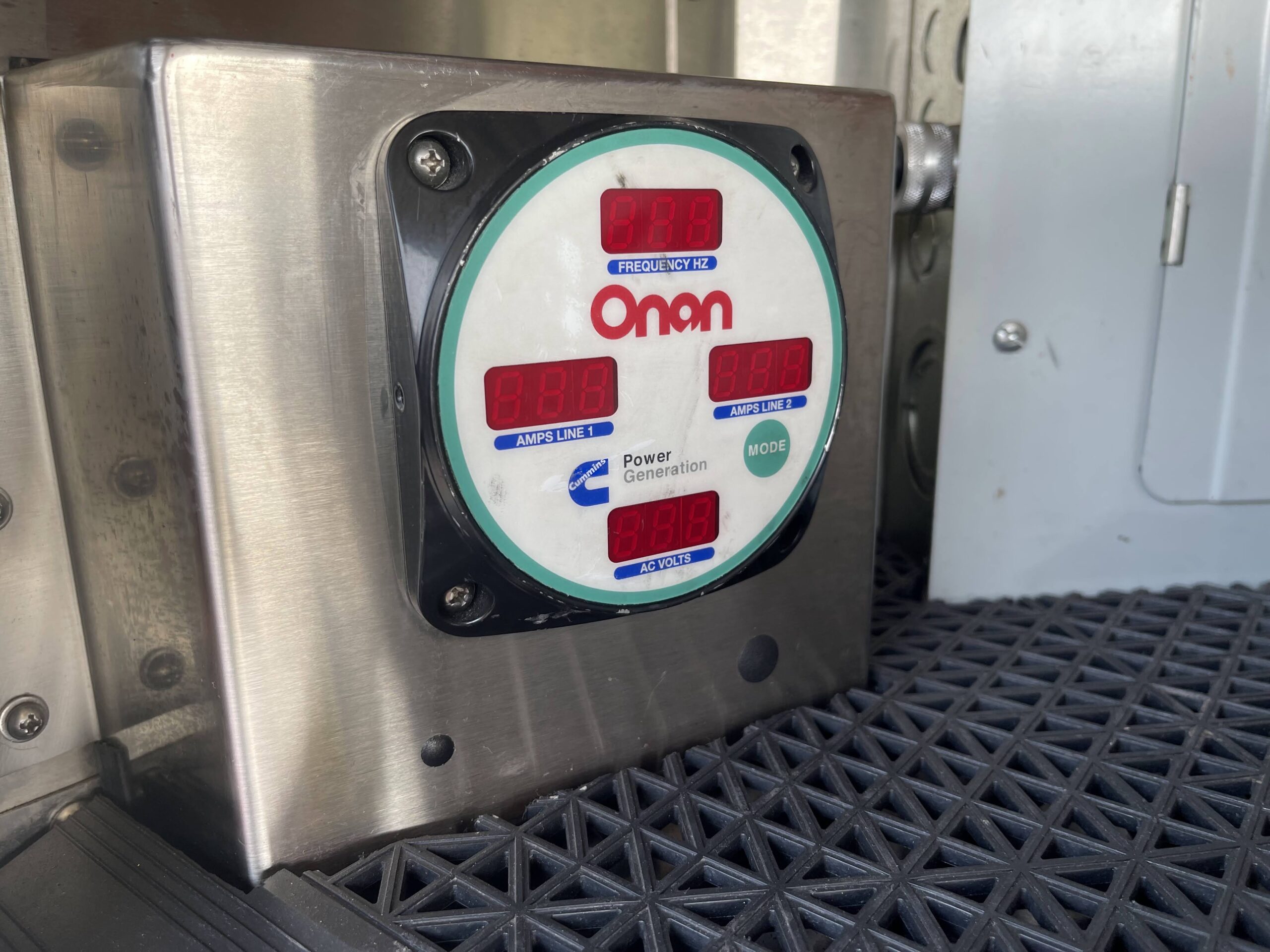 2004 Sutphen 110′ Platform #716296