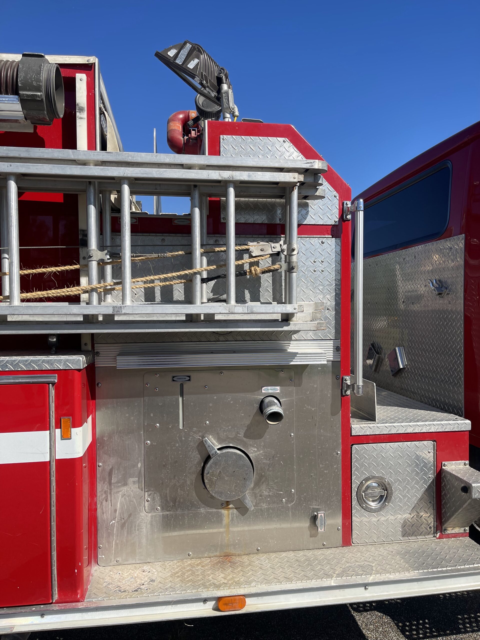 1996  E-One Pumper #716299