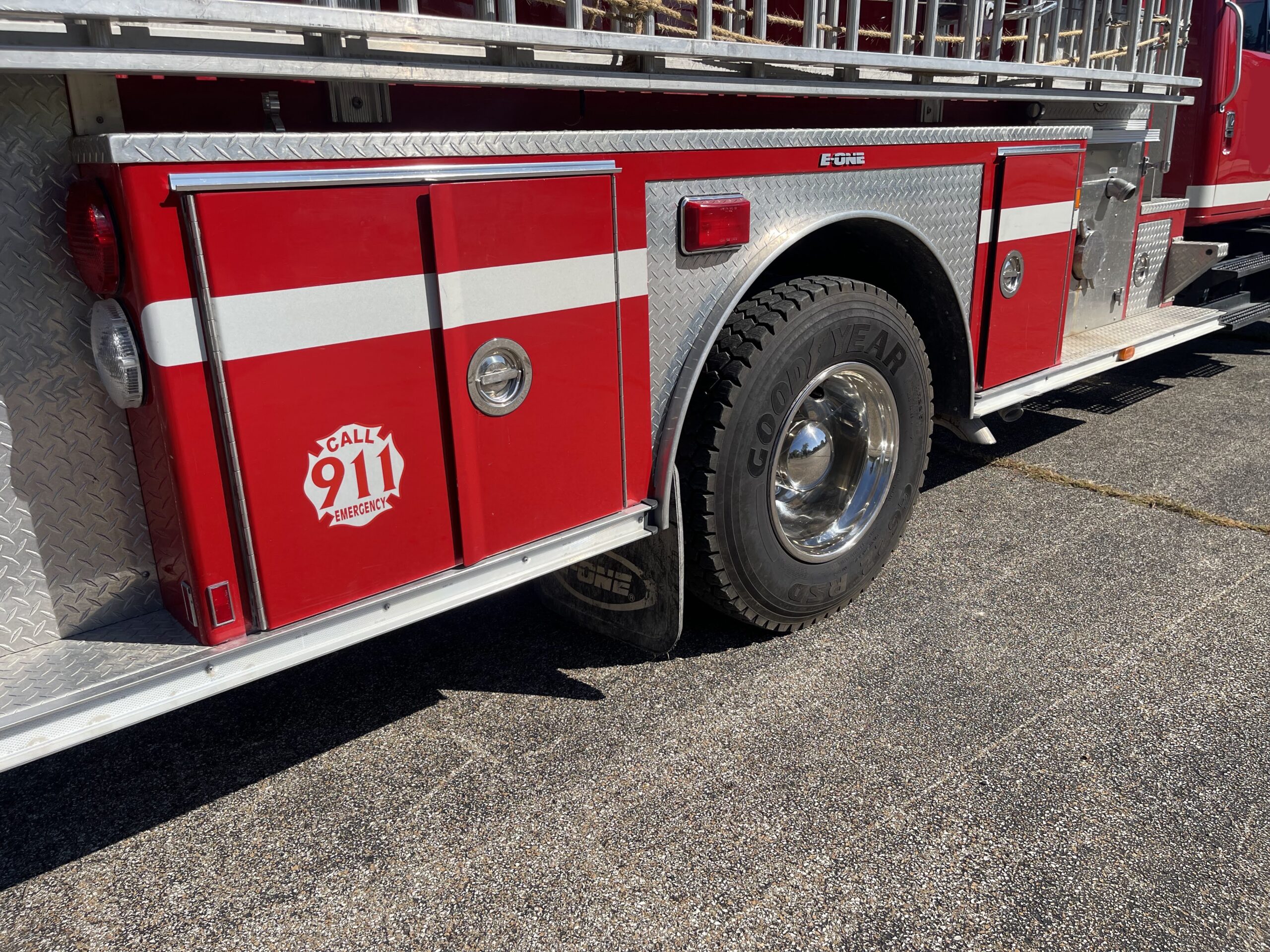1996  E-One Pumper #716299