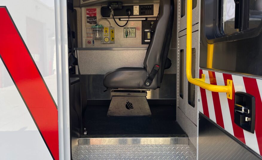 2016 F-450 4×4 Wheeled Coach Ambulance #716316