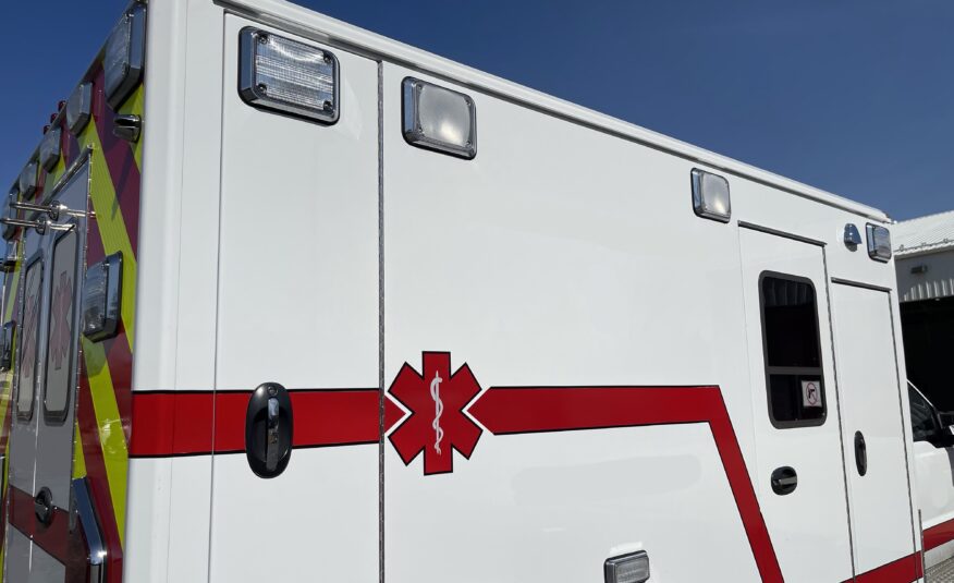 2016 F-450 4×4 Wheeled Coach Ambulance #716316