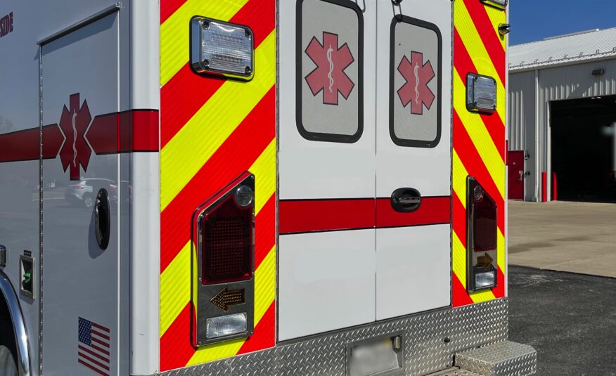 2016 F-450 4×4 Wheeled Coach Ambulance #716316