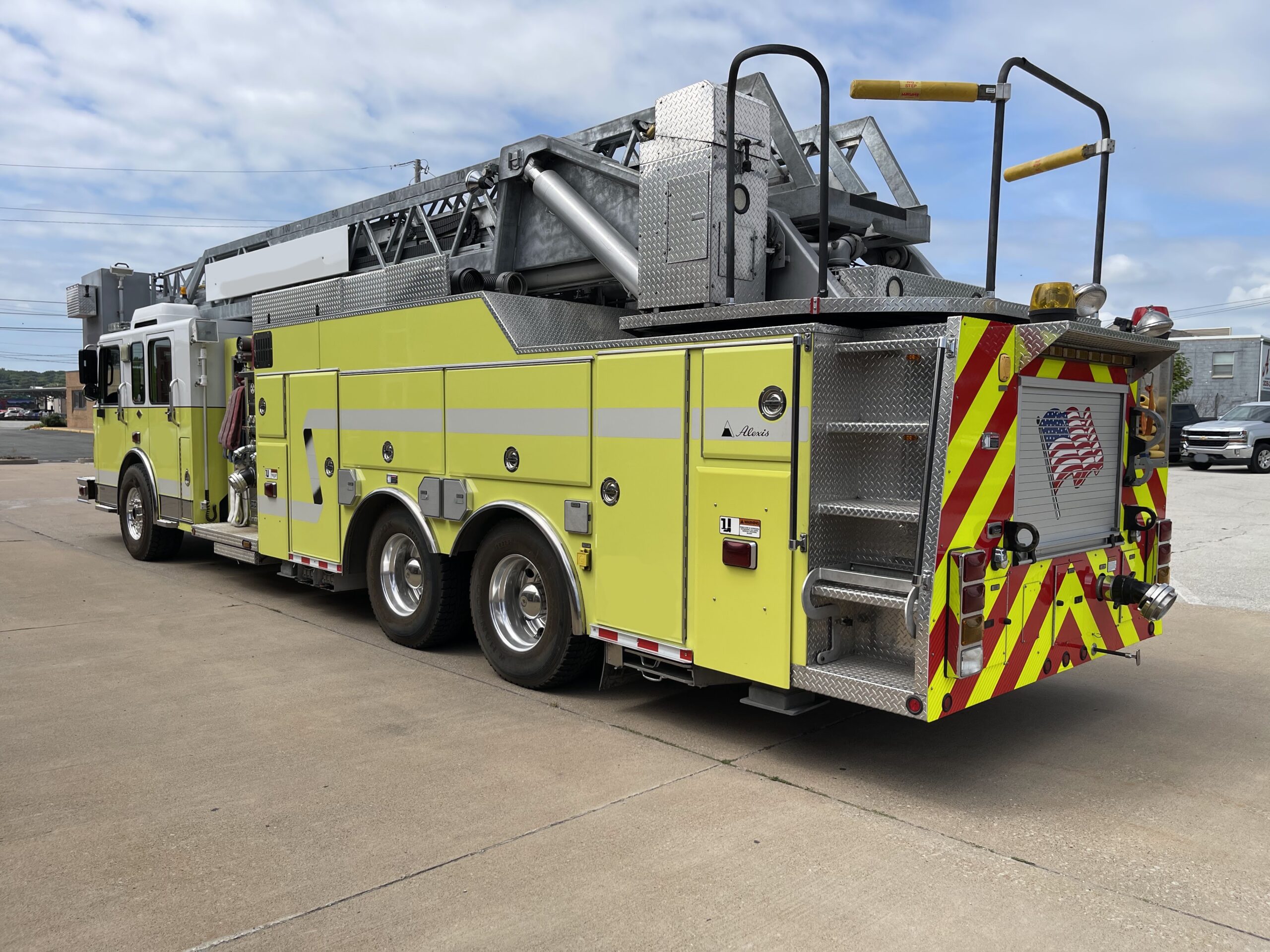 2007 Spartan Alexis 104′ RK Platform #716325