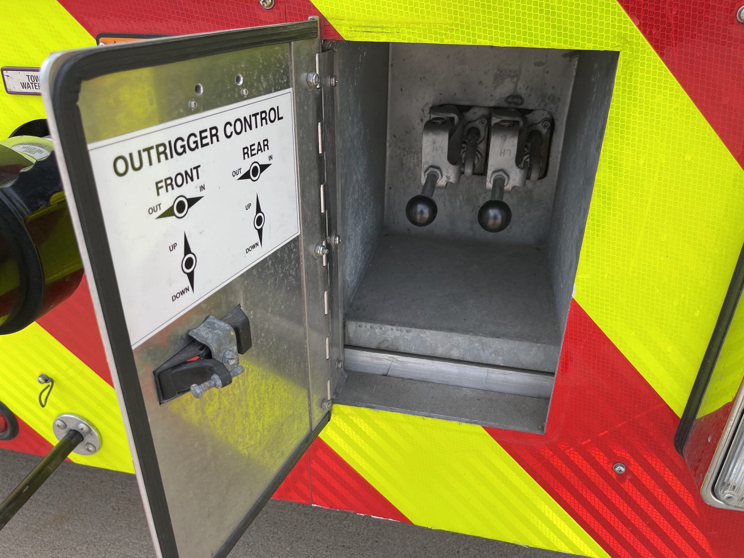 2007 Spartan Alexis 104′ RK Platform #716325