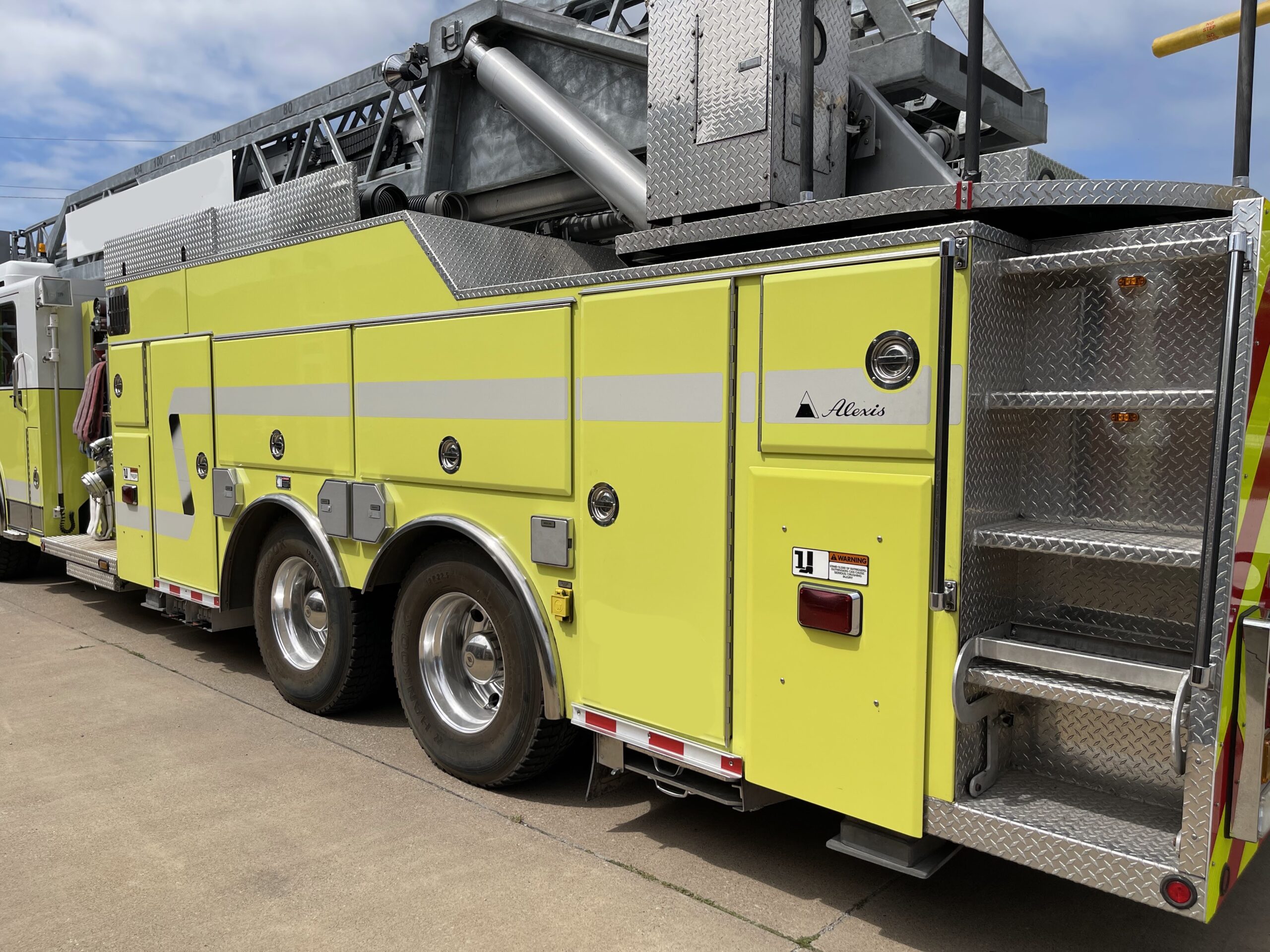 2007 Spartan Alexis 104′ RK Platform #716325