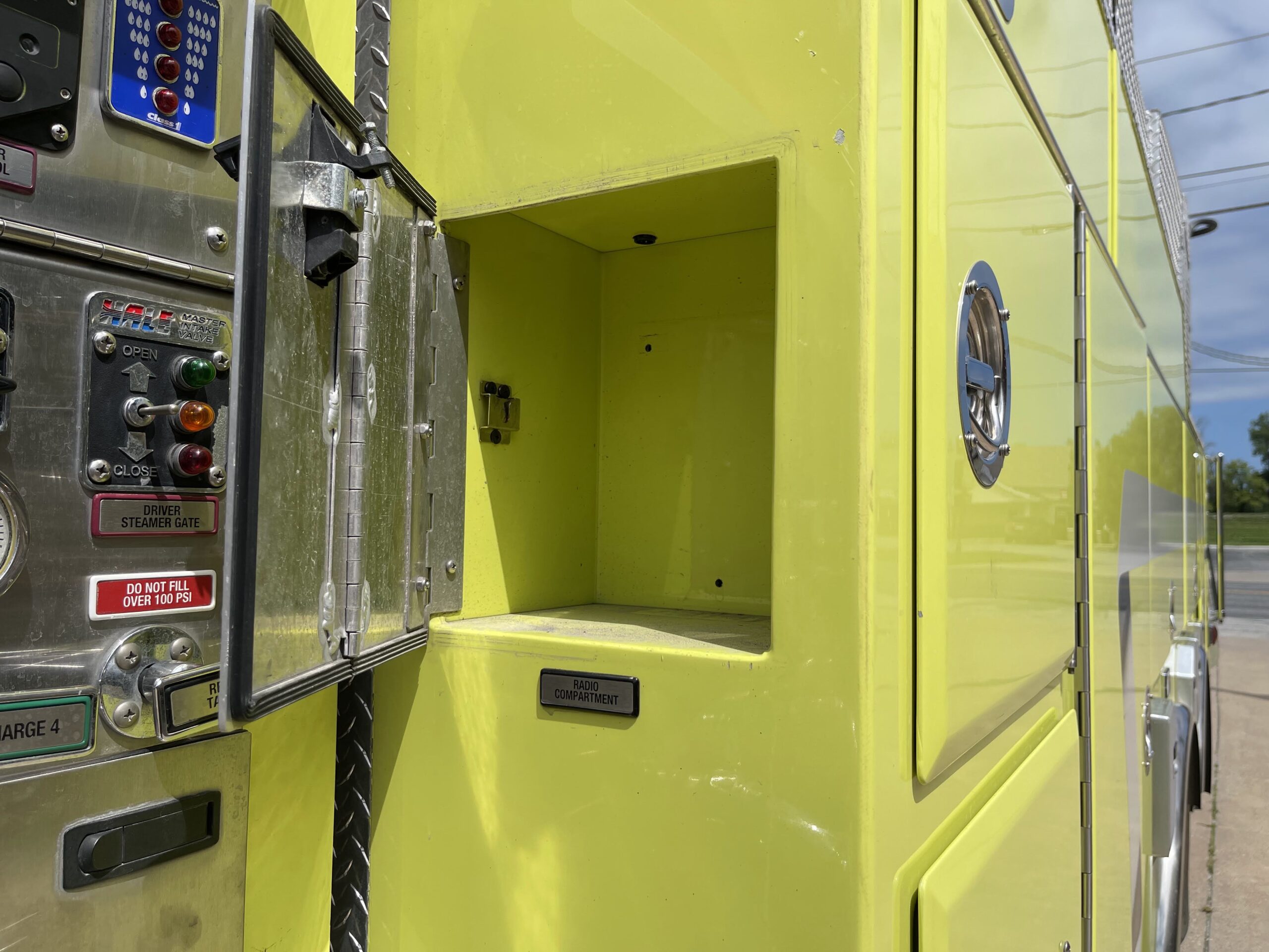 2007 Spartan Alexis 104′ RK Platform #716325