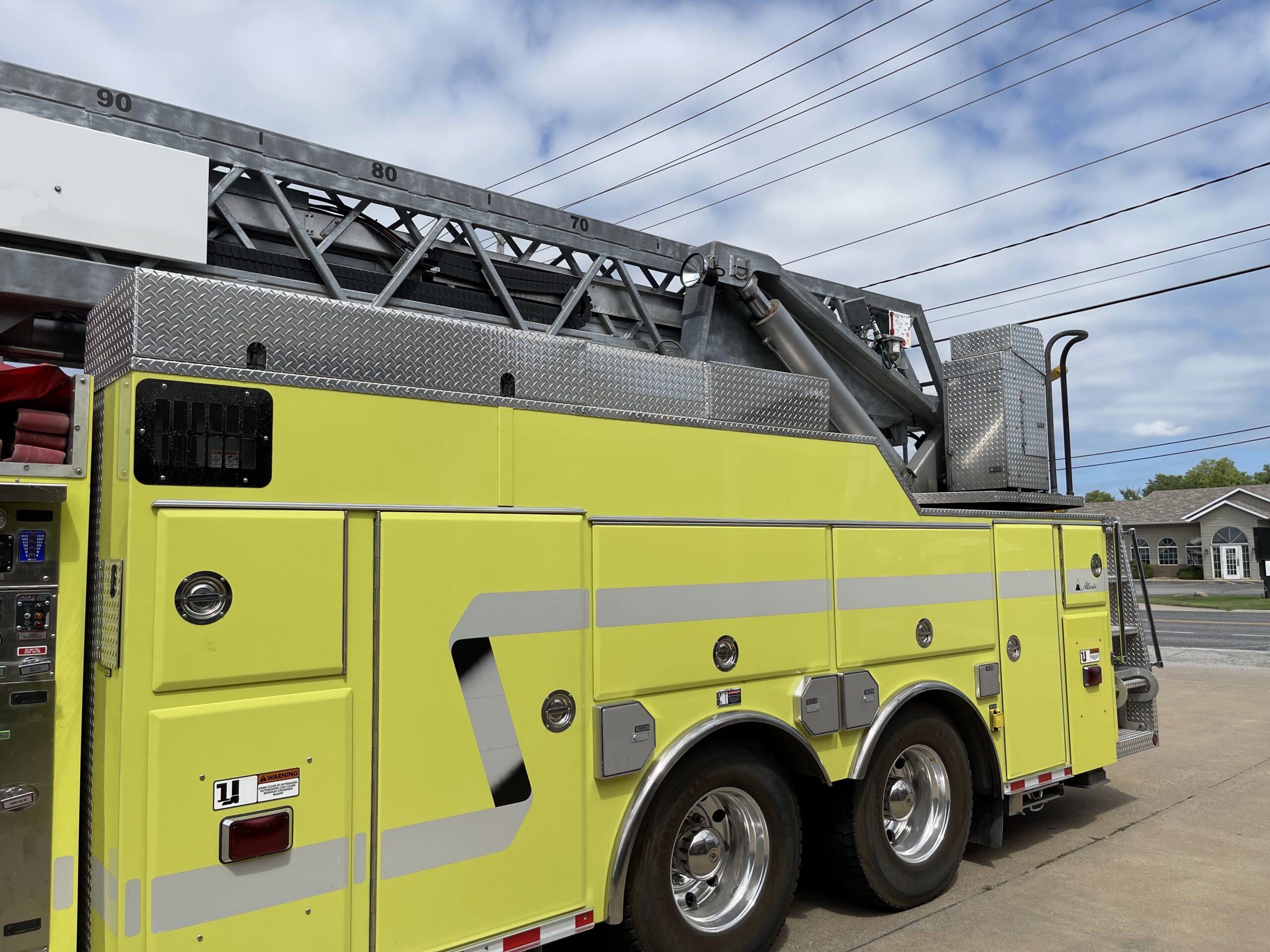 2007 Spartan Alexis 104′ RK Platform #716325