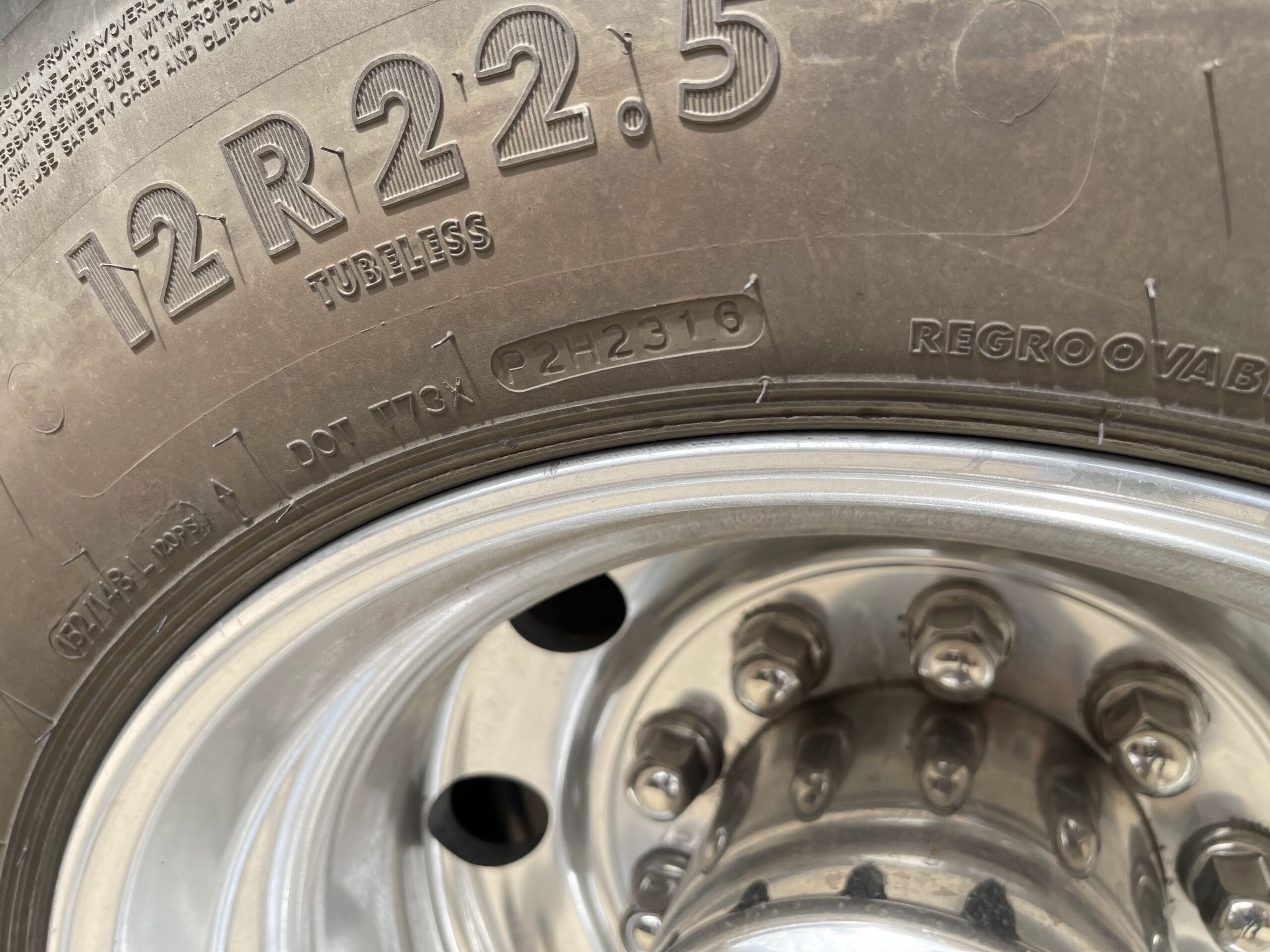 2007 Spartan Alexis 104′ RK Platform #716325