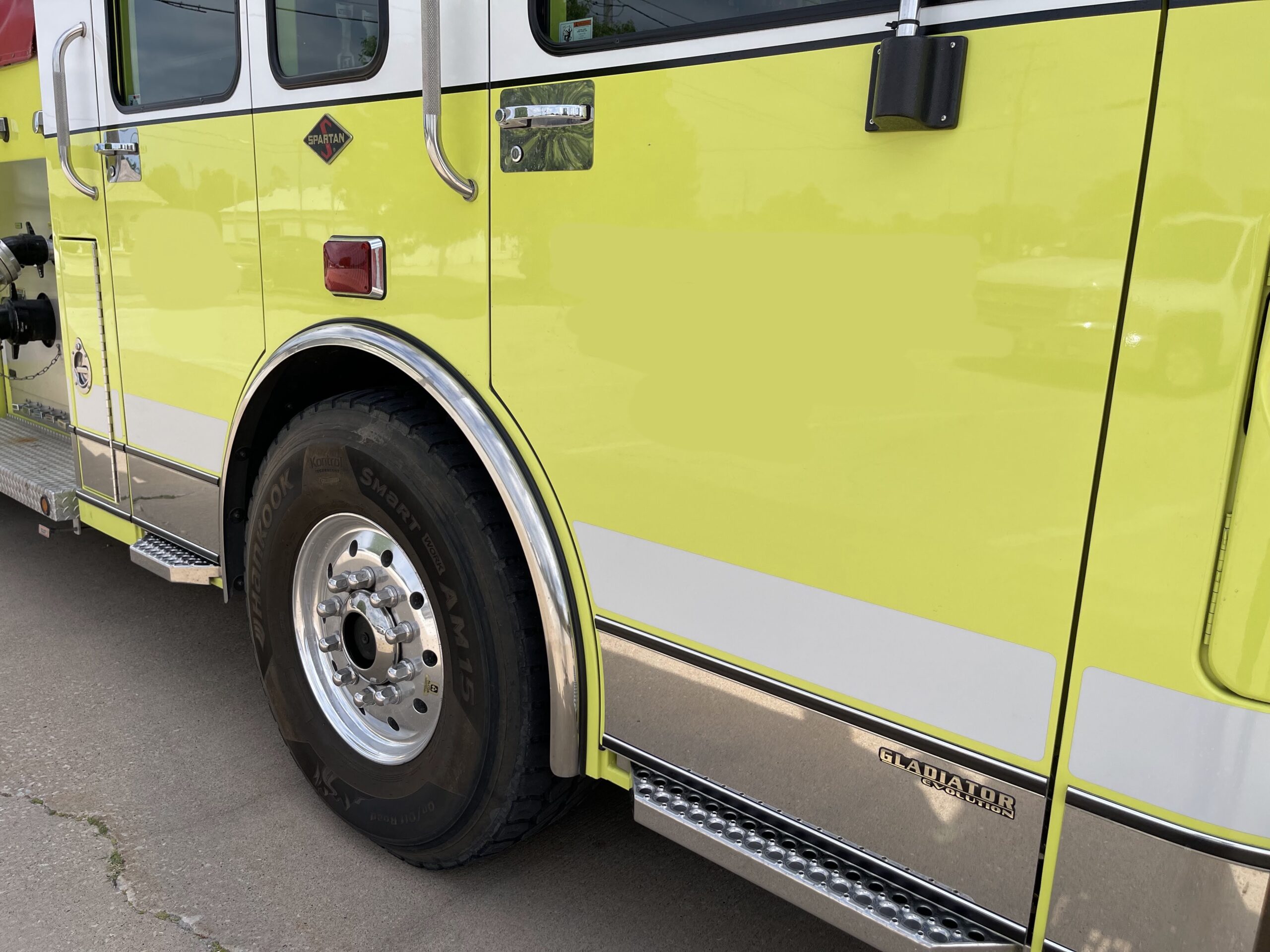 2007 Spartan Alexis 104′ RK Platform #716325