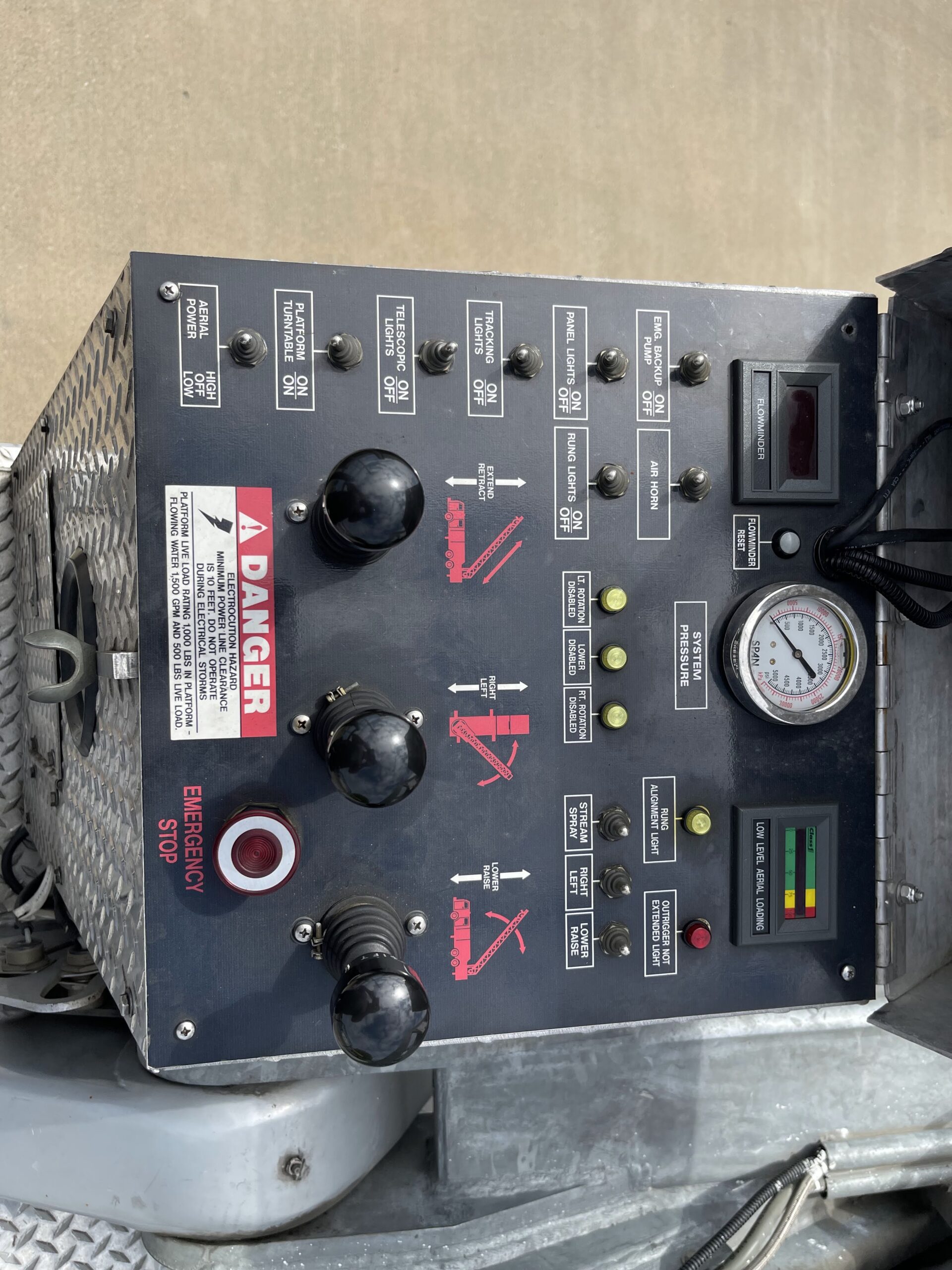 2007 Spartan Alexis 104′ RK Platform #716325