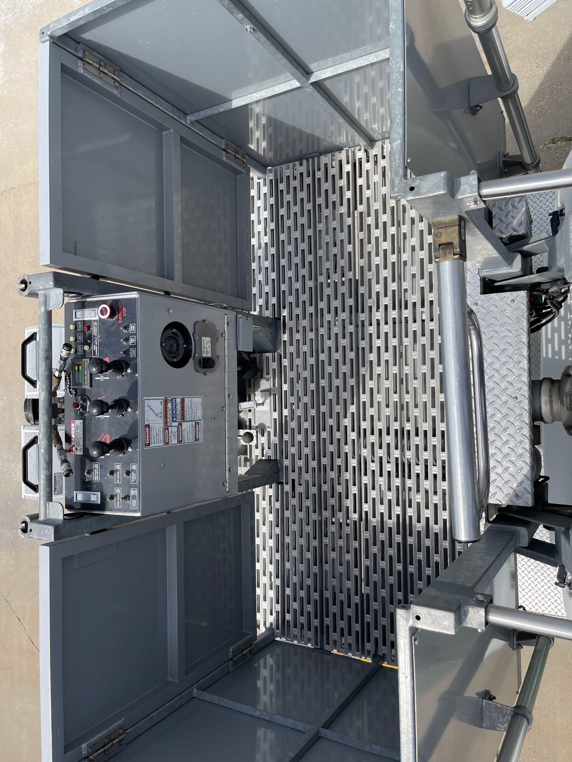 2007 Spartan Alexis 104′ RK Platform #716325