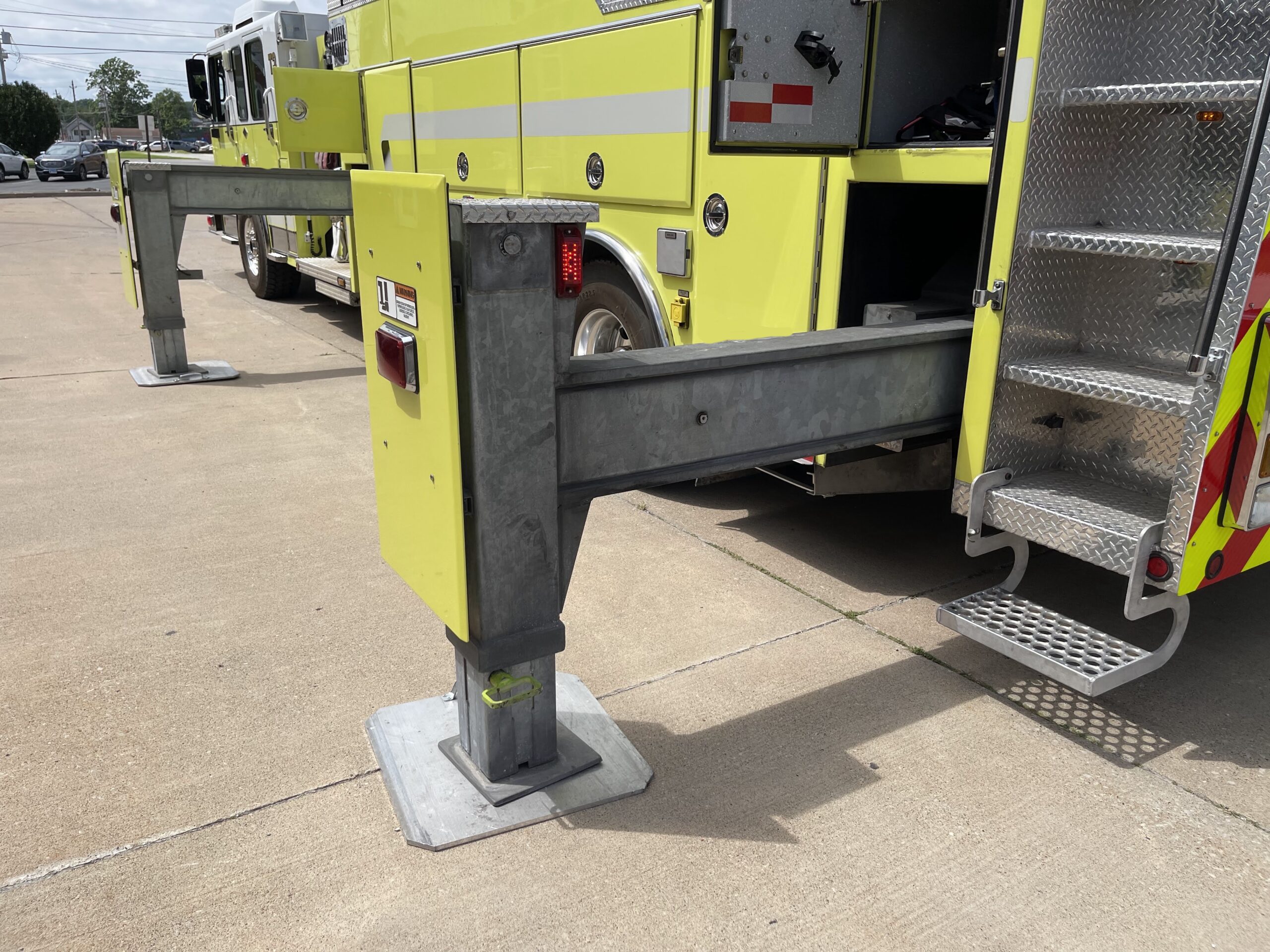 2007 Spartan Alexis 104′ RK Platform #716325