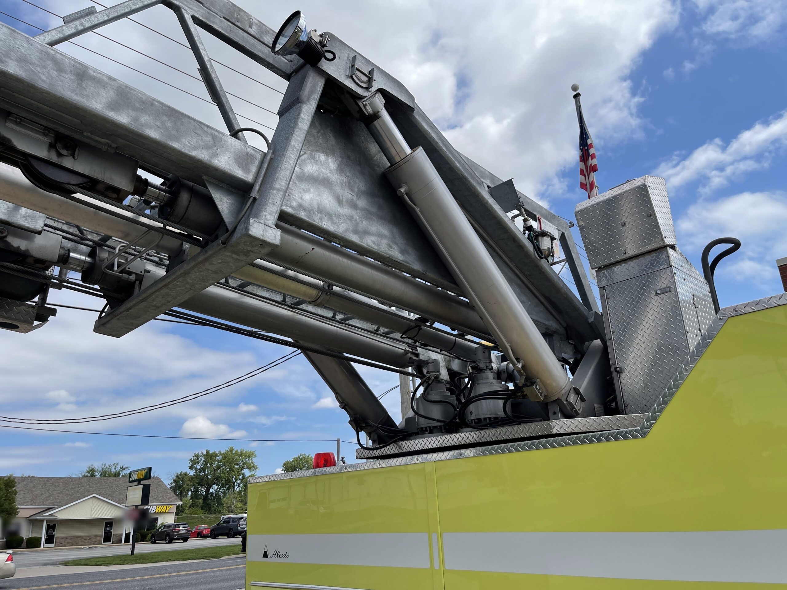 2007 Spartan Alexis 104′ RK Platform #716325