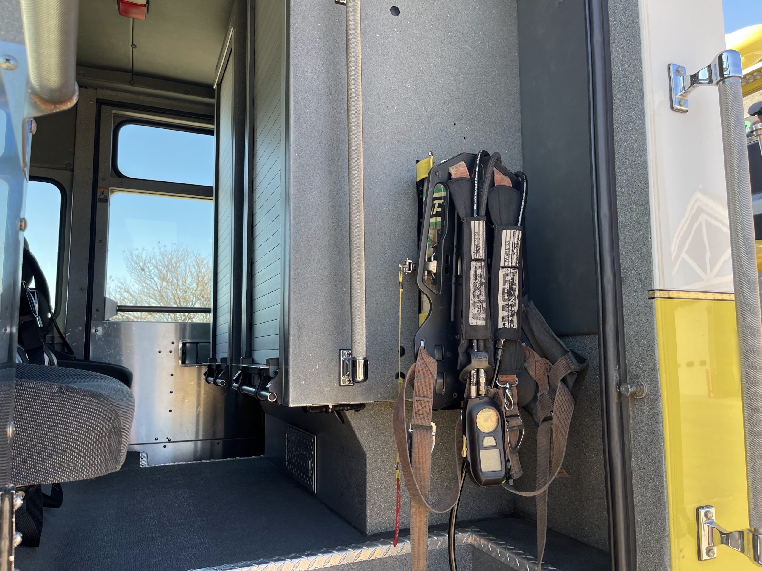 2004 Sutphen National Foam Pumper #716329