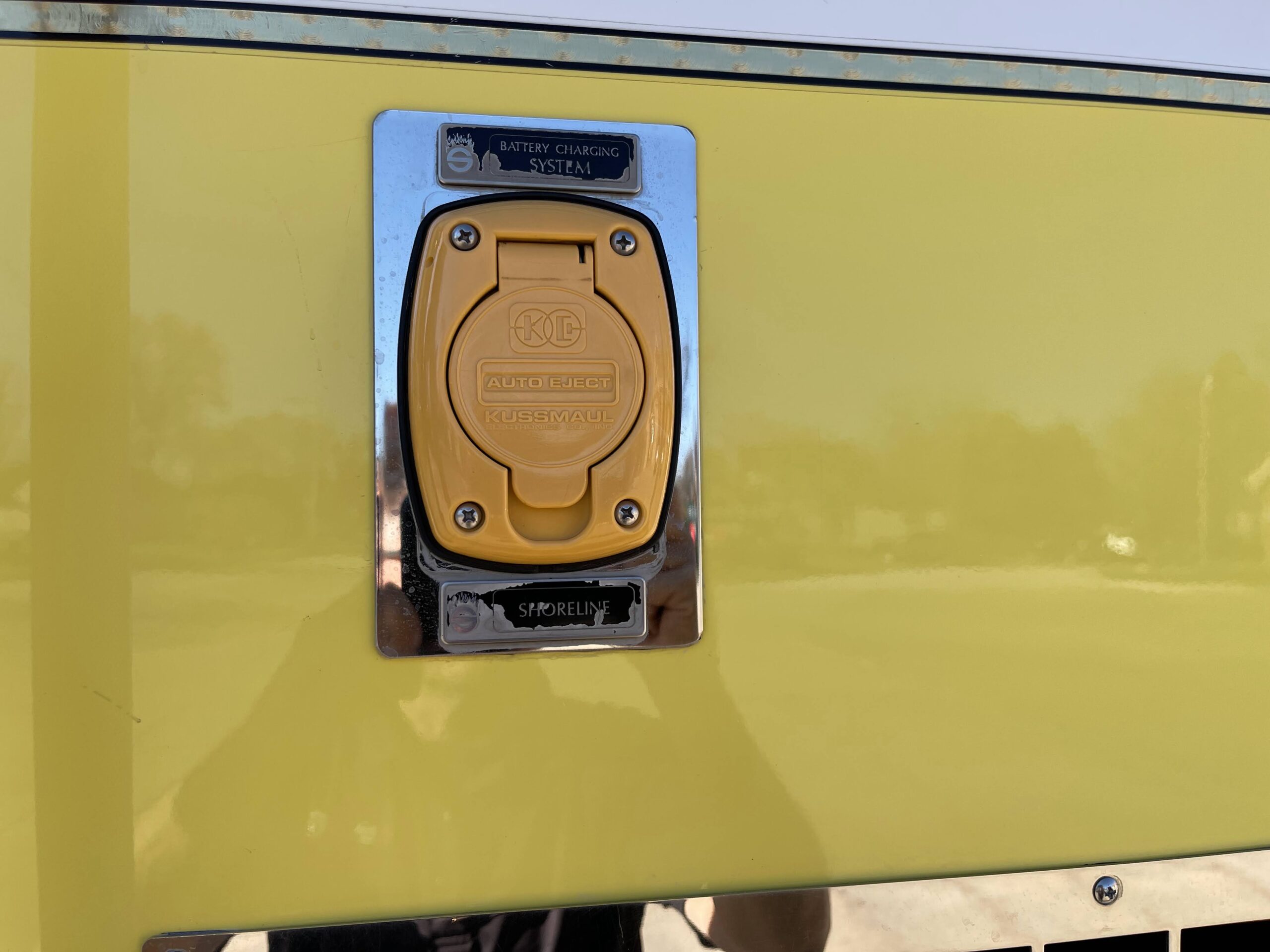 2004 Sutphen National Foam Pumper #716329