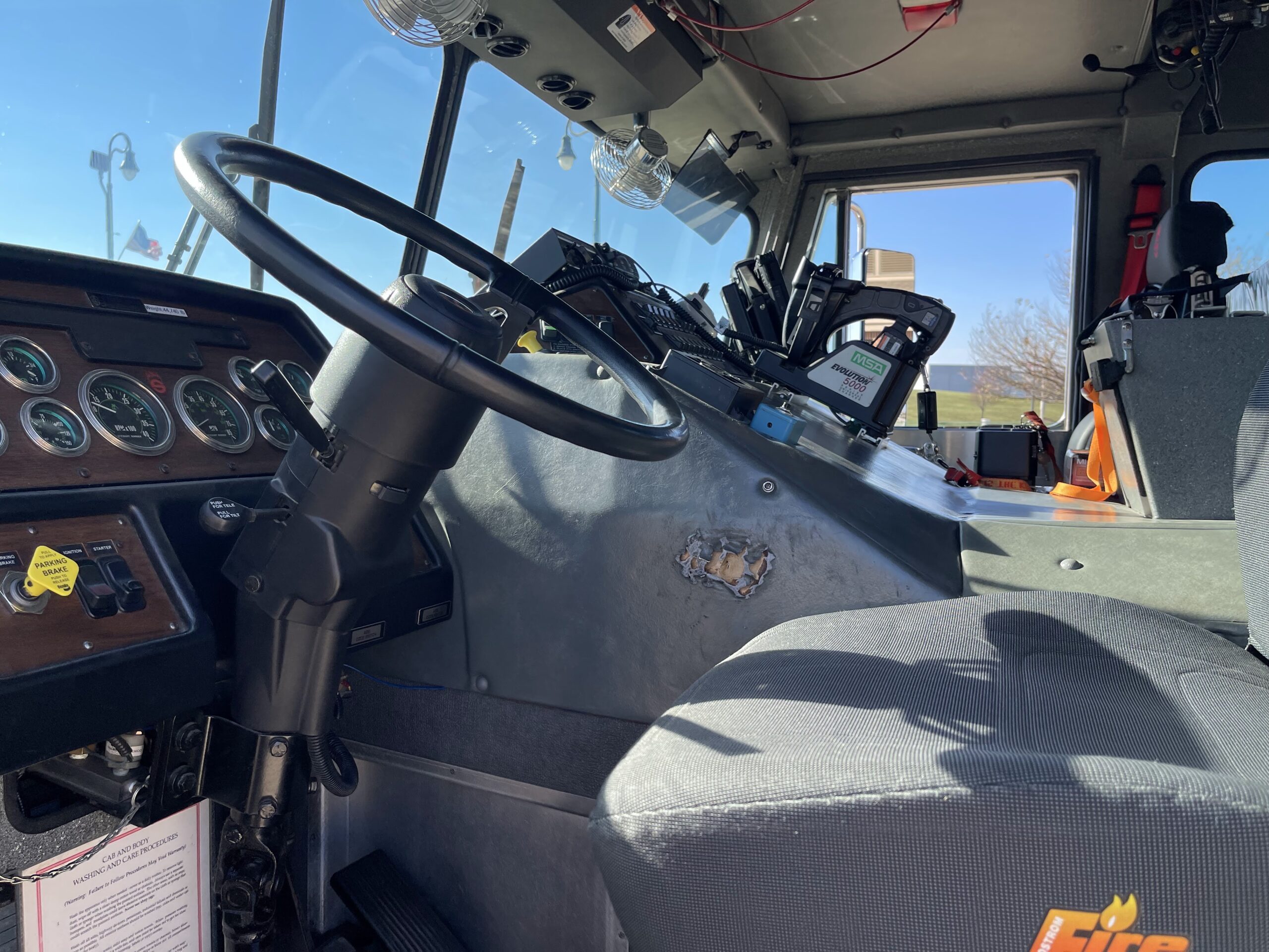 2004 Sutphen National Foam Pumper #716329