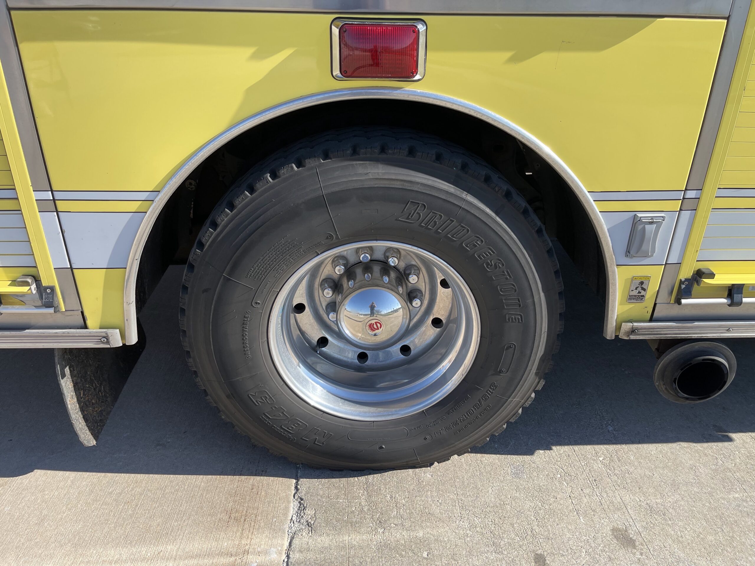 2004 Sutphen National Foam Pumper #716329