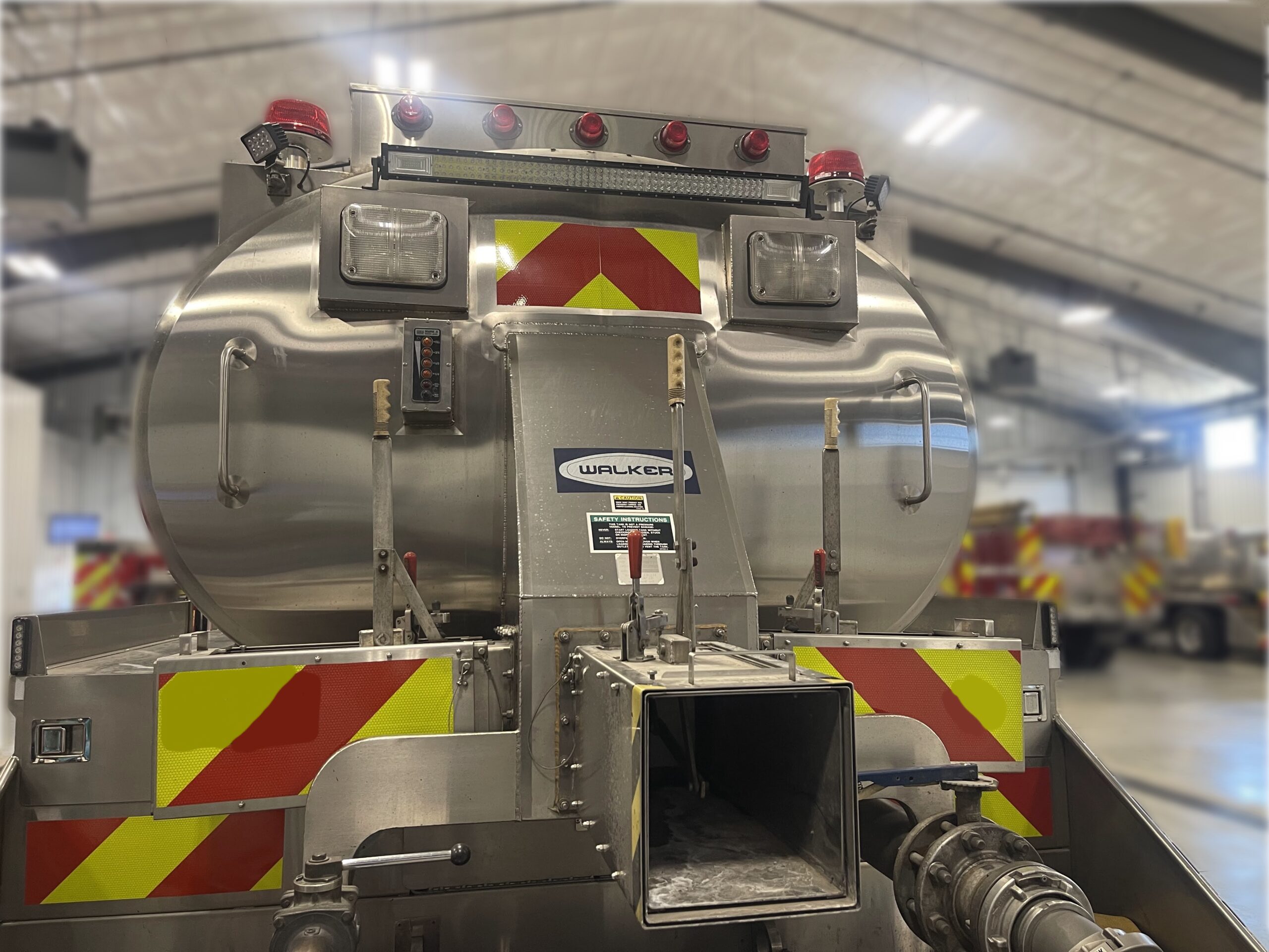 1993 International Walker 3,000 Gallon Tanker #716330