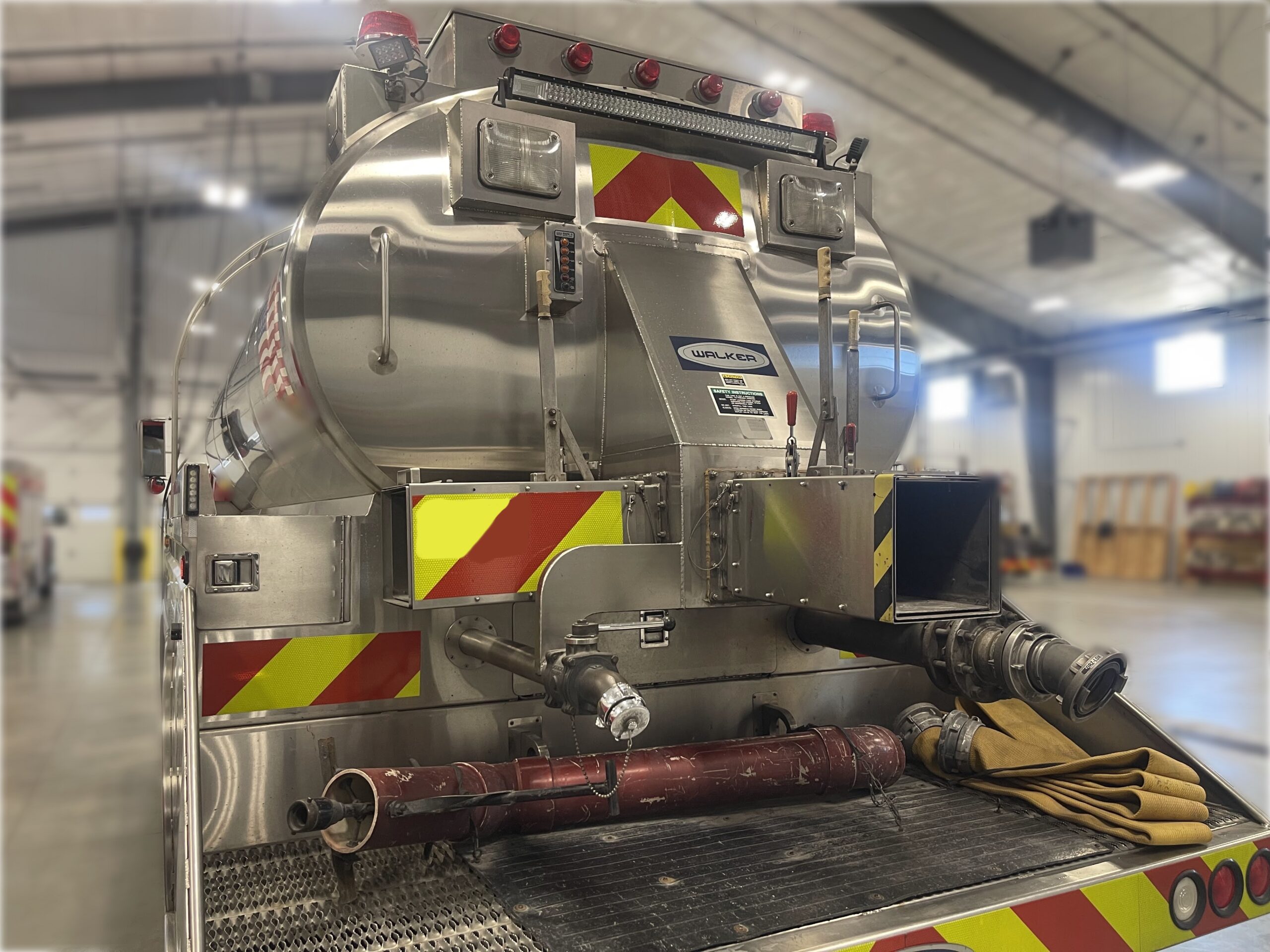 1993 International Walker 3,000 Gallon Tanker #716330