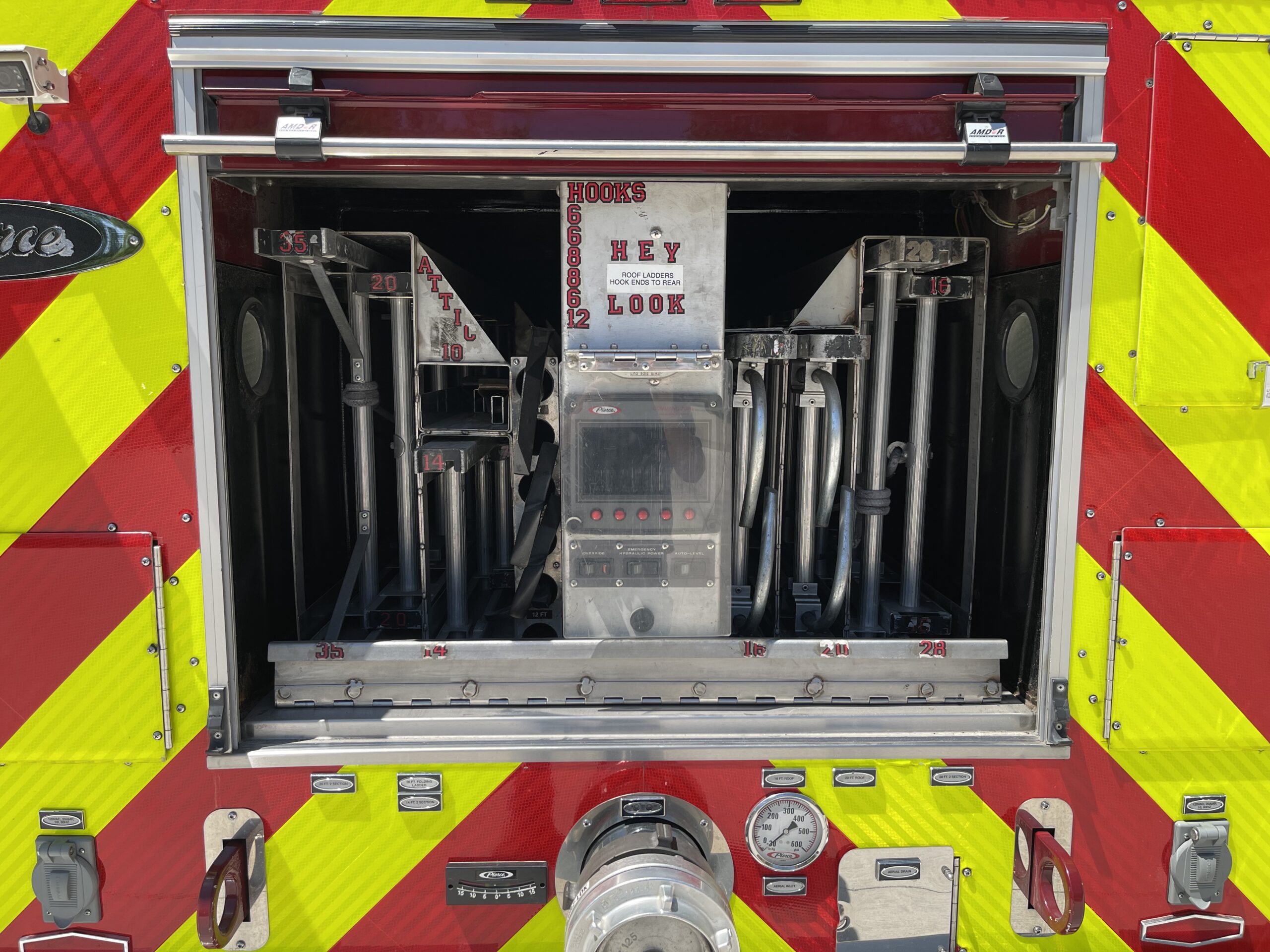 2003 Pierce 100′ Tower #716336