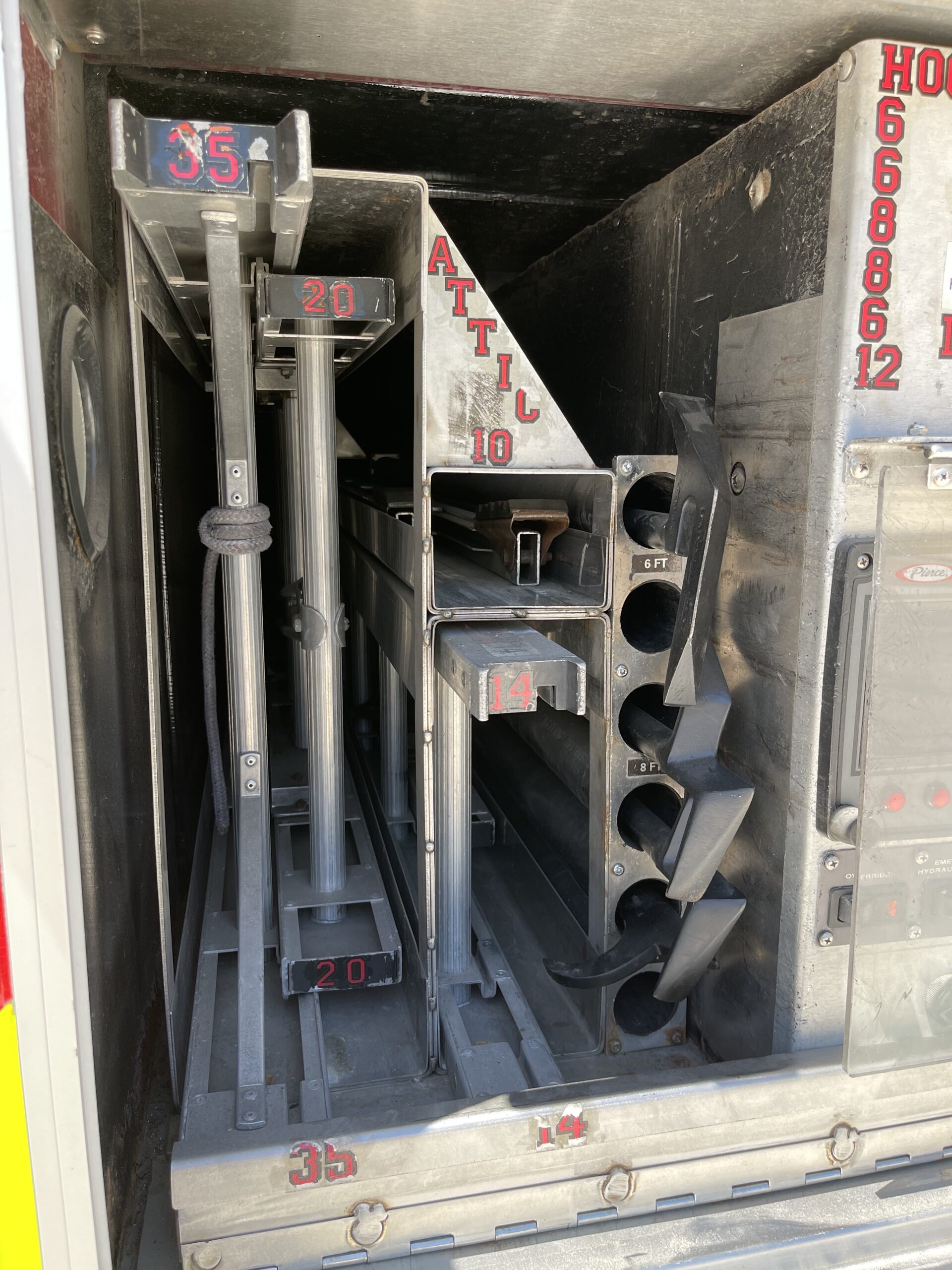 2003 Pierce 100′ Tower #716336