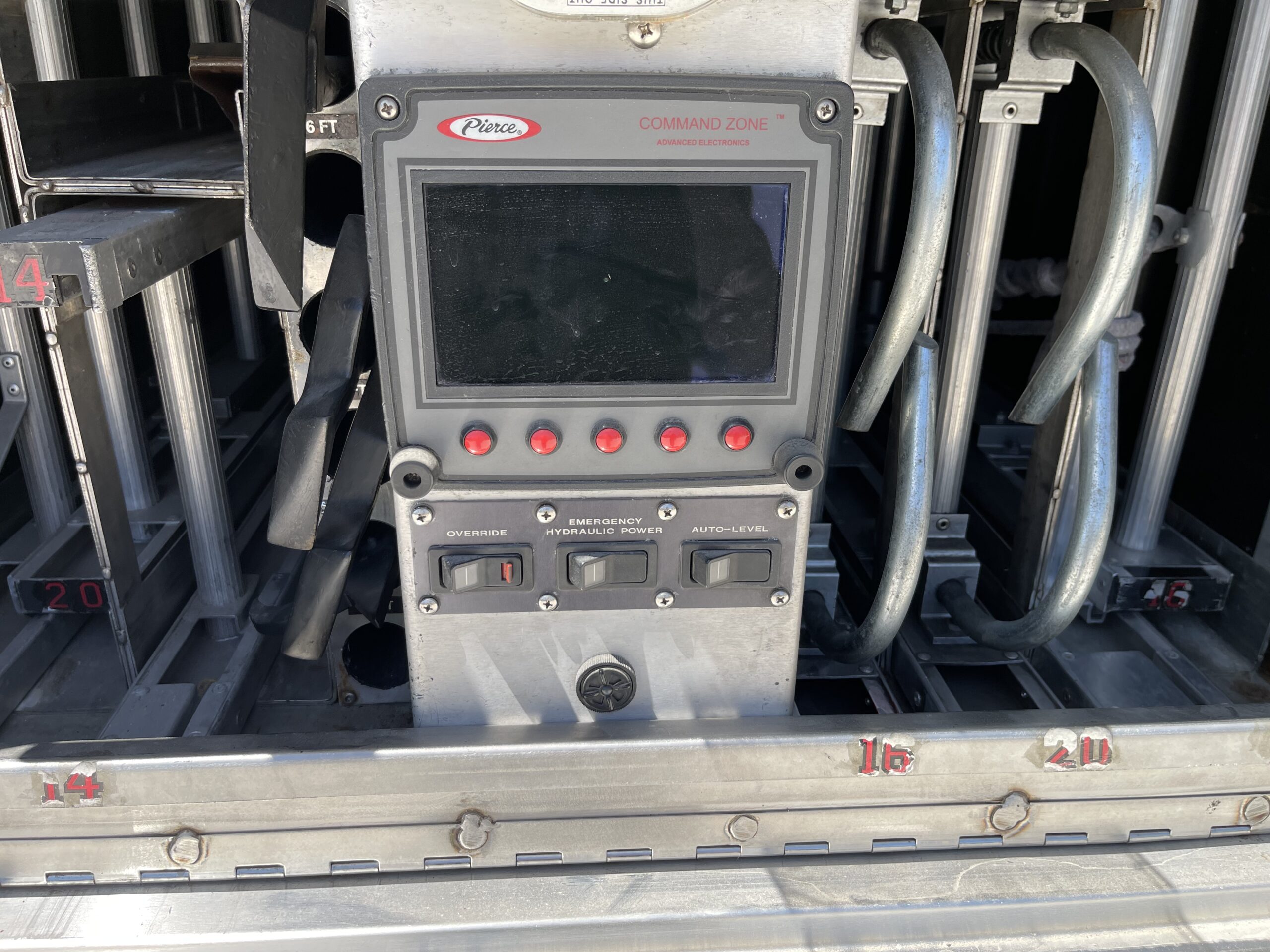2003 Pierce 100′ Tower #716336