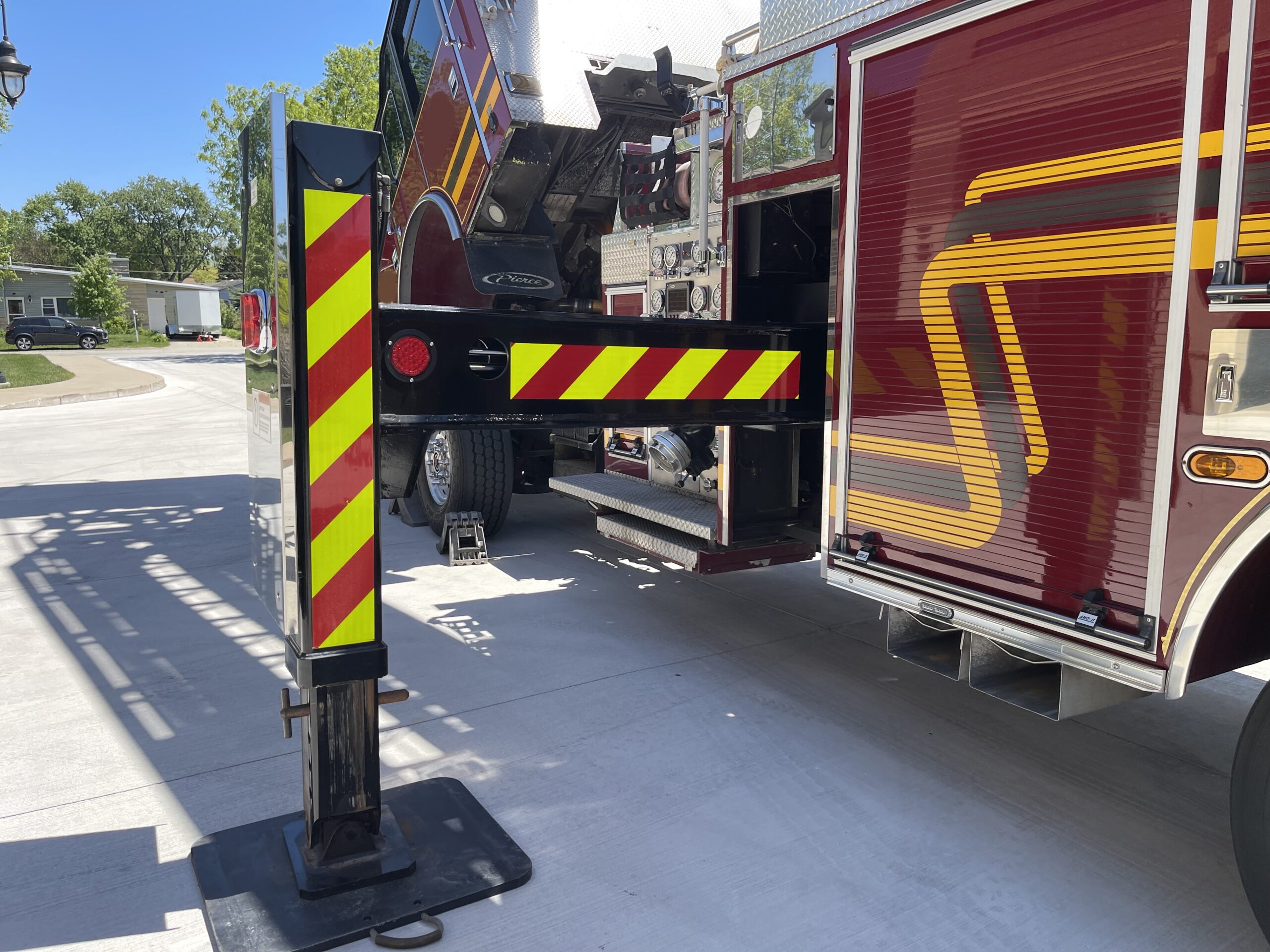 2003 Pierce 100′ Tower #716336