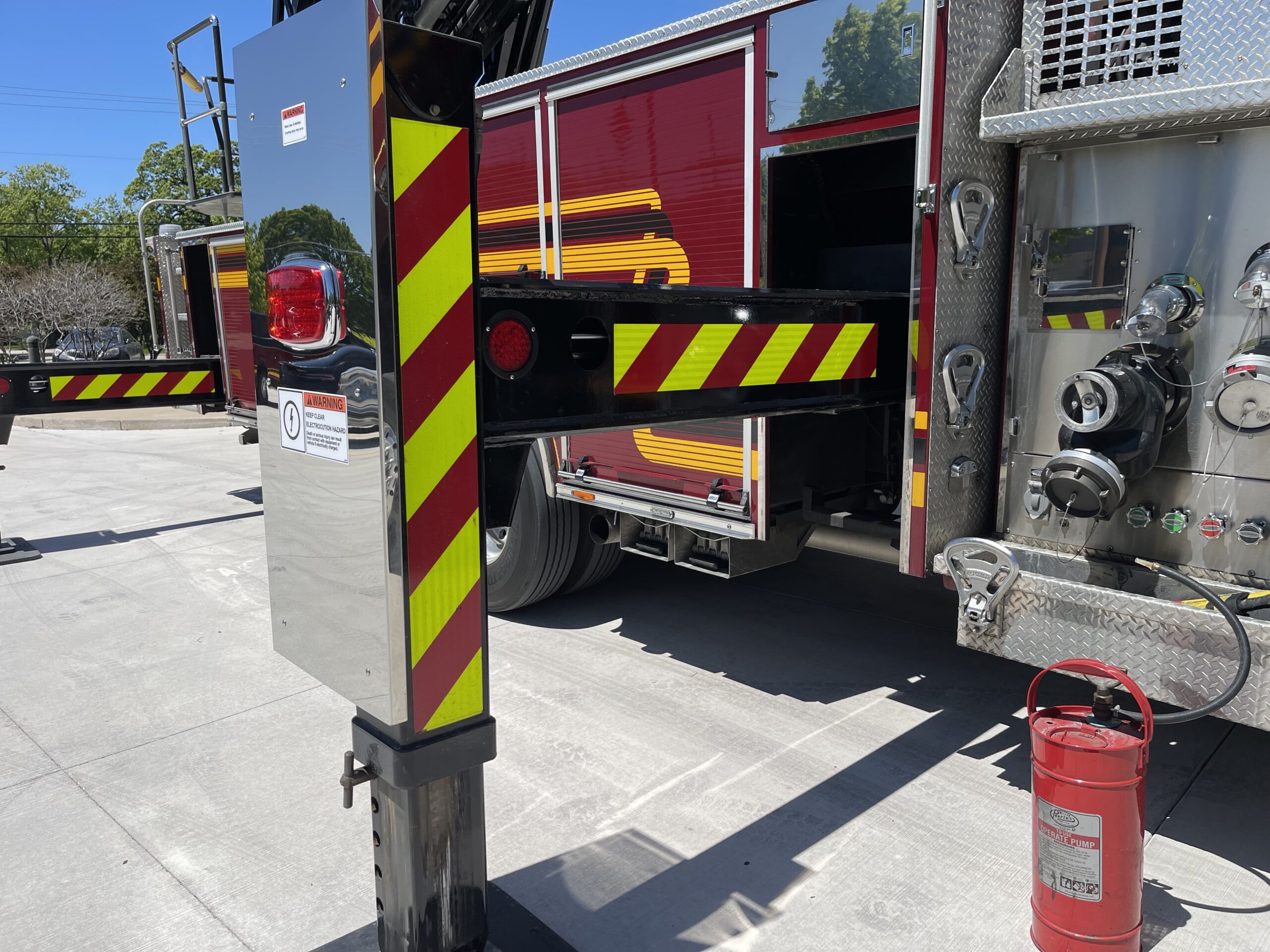 2003 Pierce 100′ Tower #716336