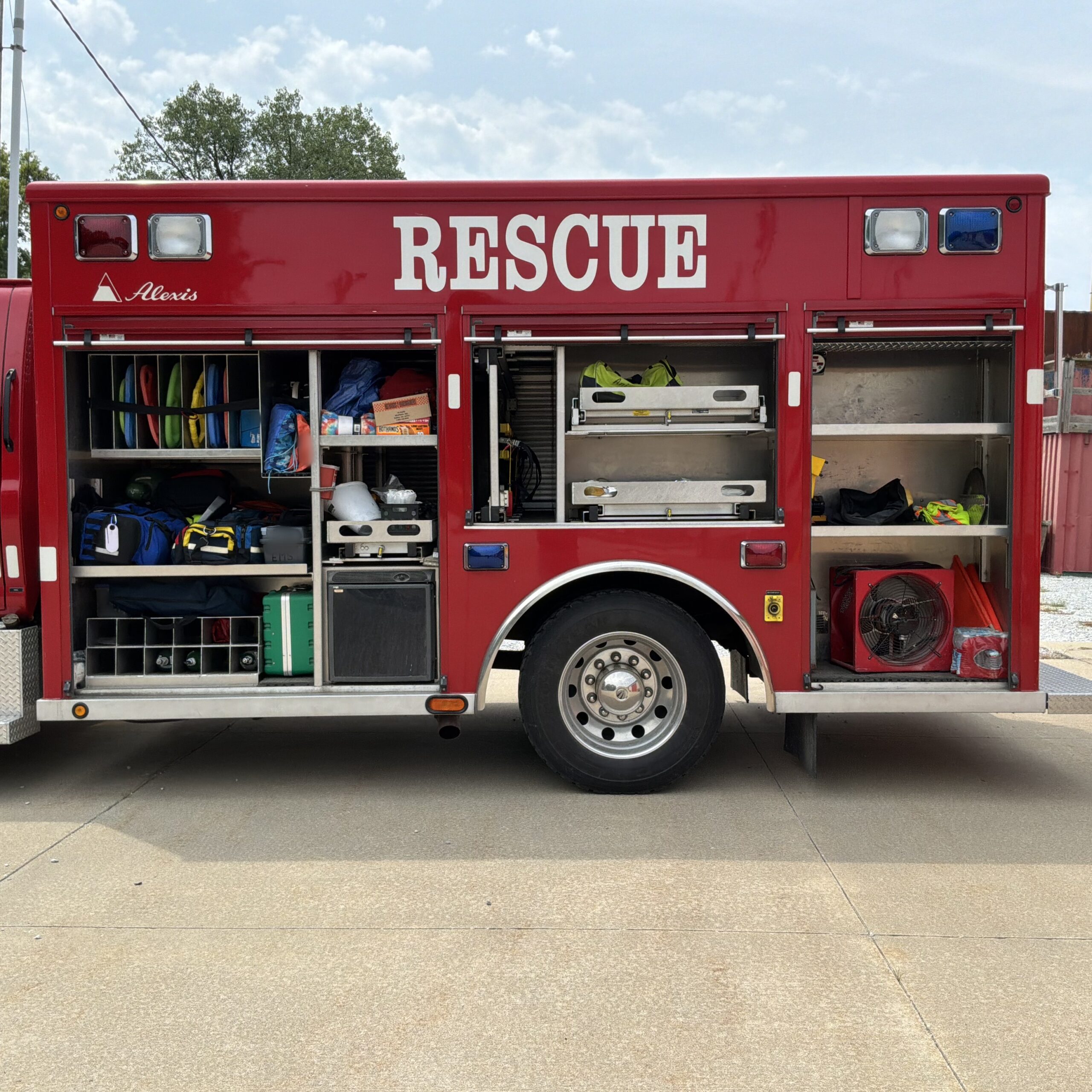 2005 Chevy Alexis Rescue #716337