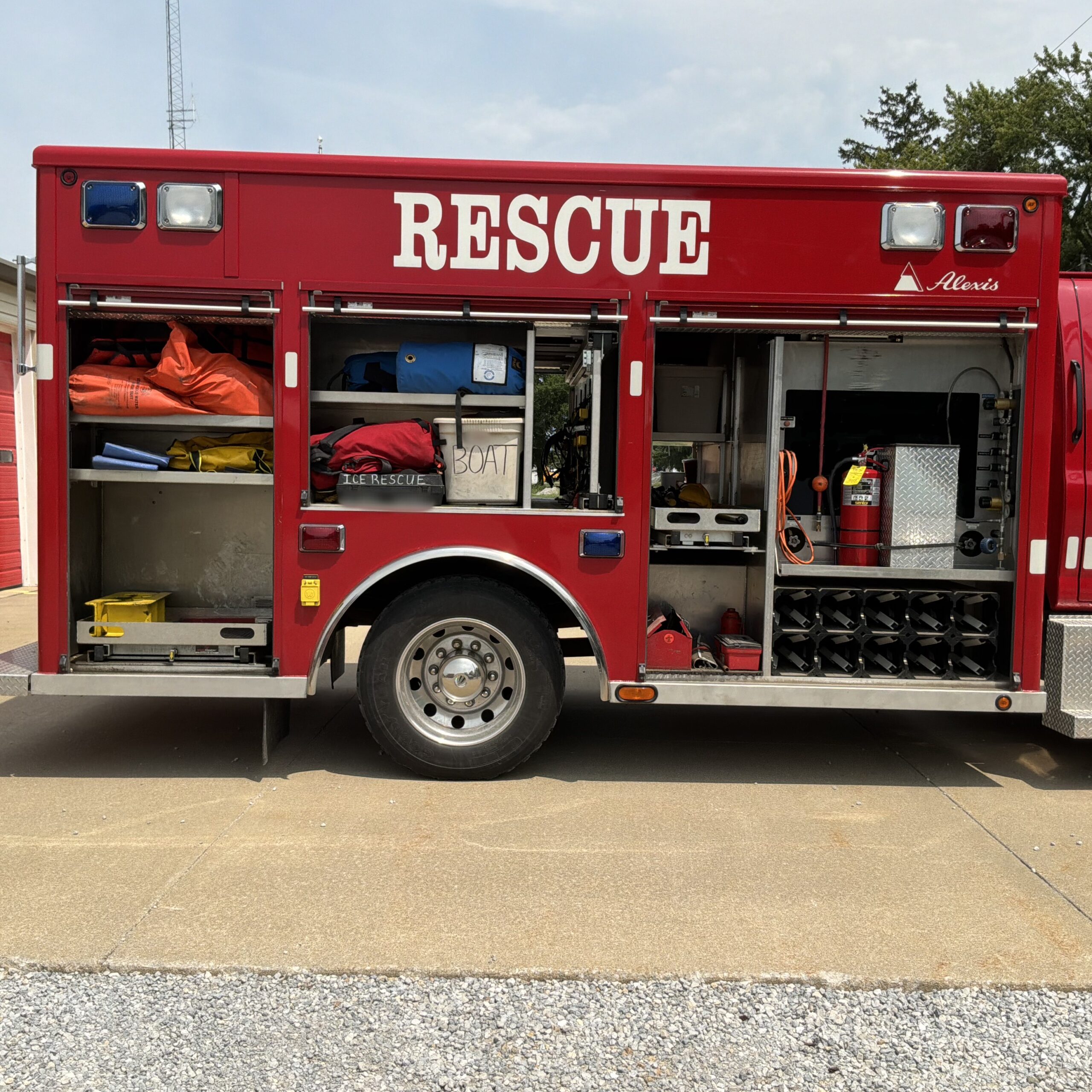 2005 Chevy Alexis Rescue #716337