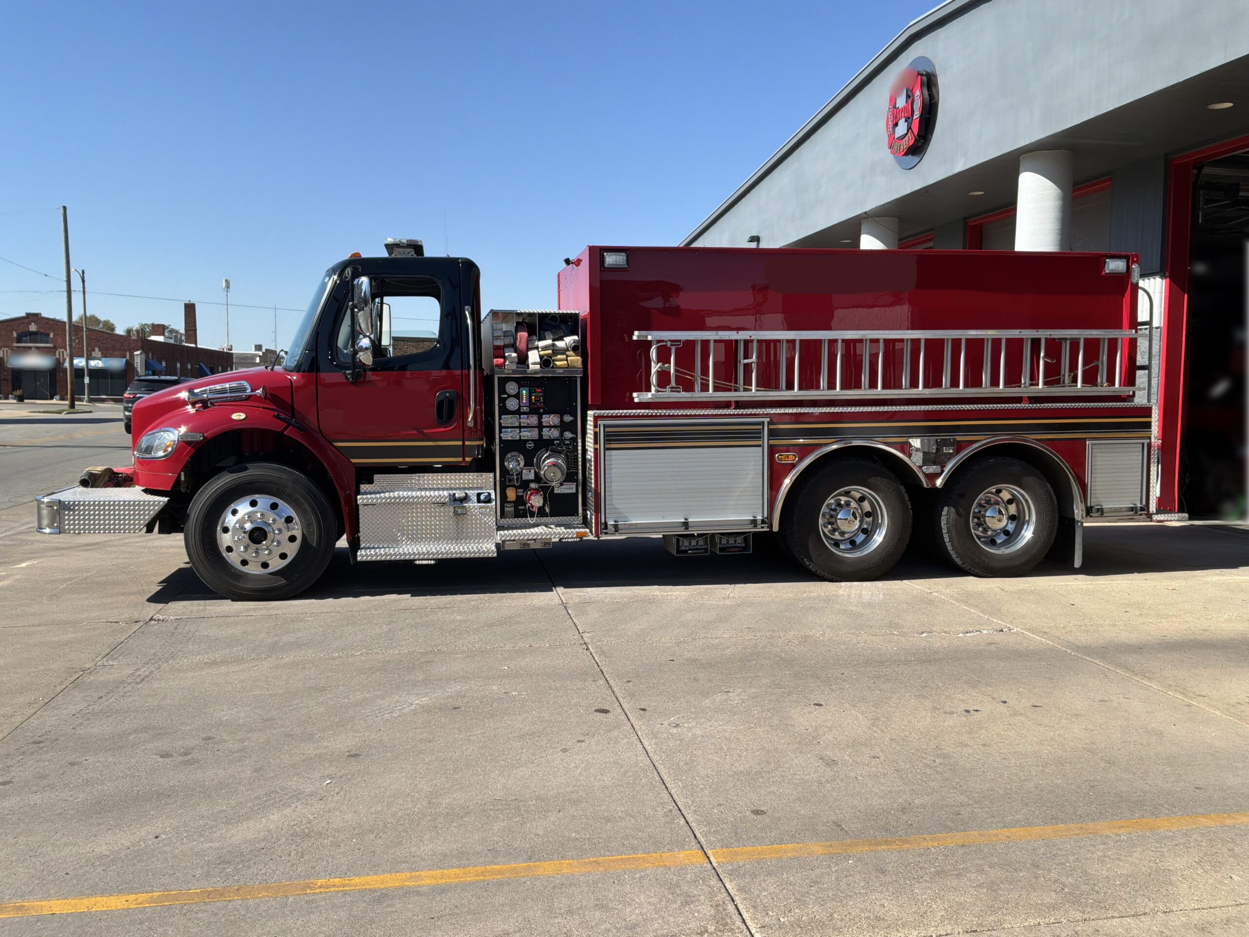 2018 Freightliner Pierce 3,000 Gallon Tanker Pumper #716339