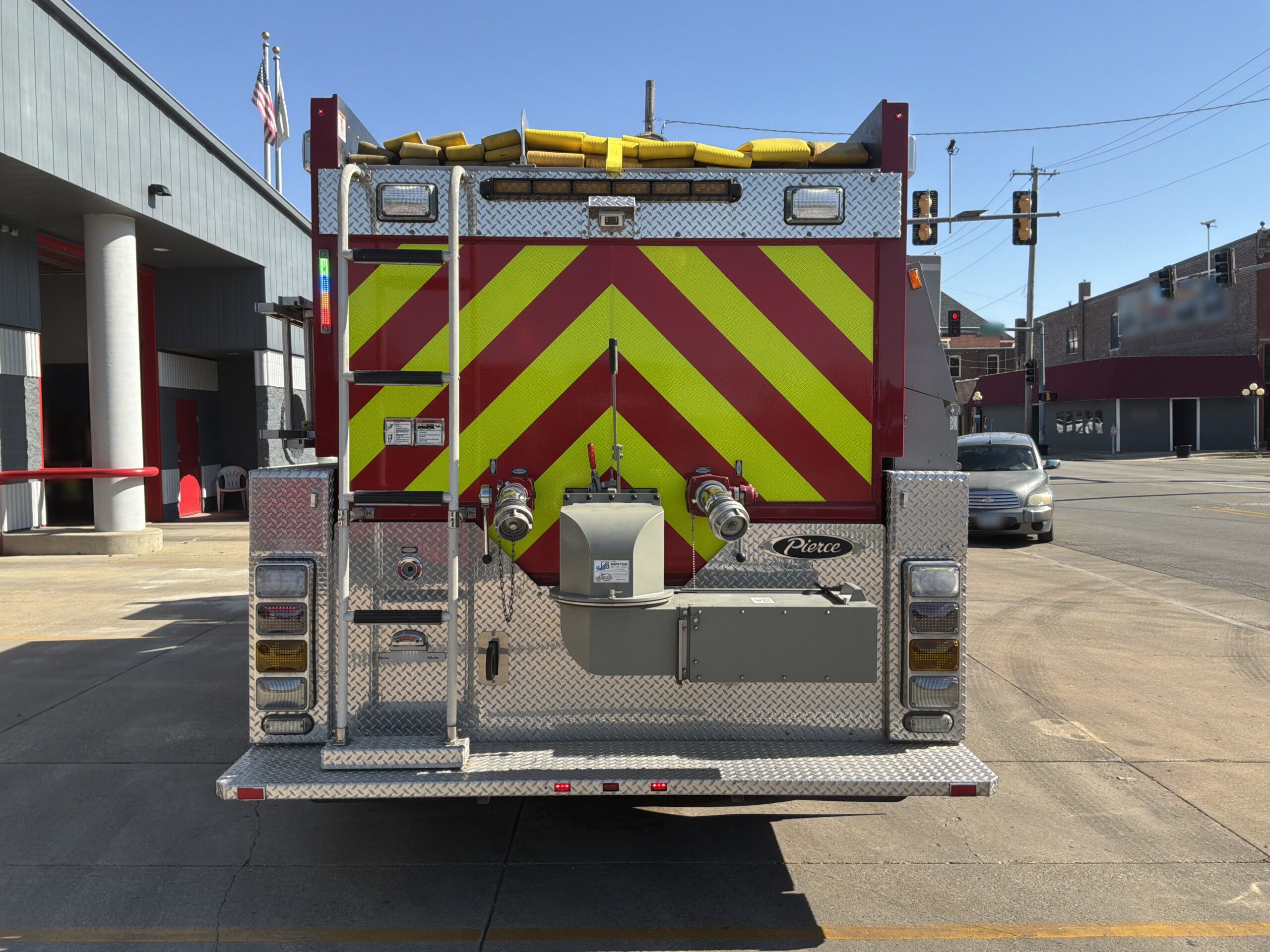 2018 Freightliner Pierce 3,000 Gallon Tanker Pumper #716339